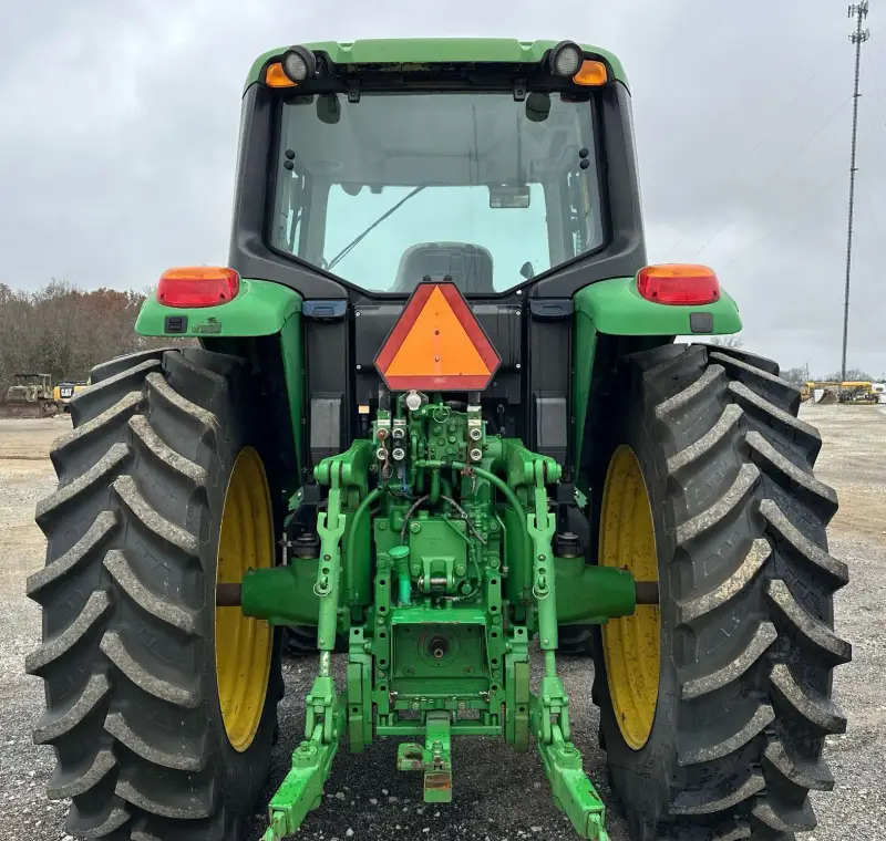 2010 John Deere 7330 photo 6