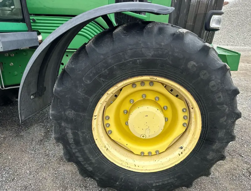 2010 John Deere 7330 photo 53