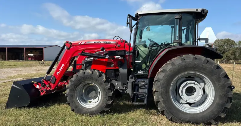 2023 Massey Ferguson 5711 Dyna-4 photo 8