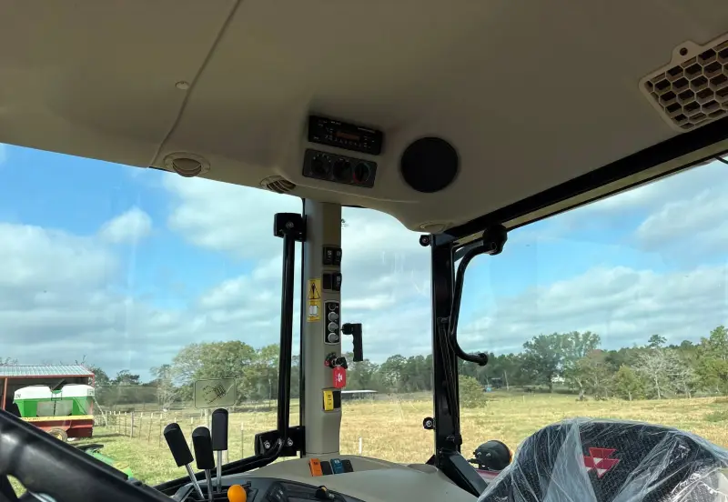 2023 Massey Ferguson 5711 Dyna-4 photo 38