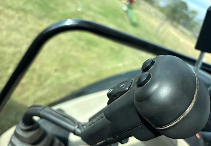 2023 Massey Ferguson 5711 Dyna-4 photo 46