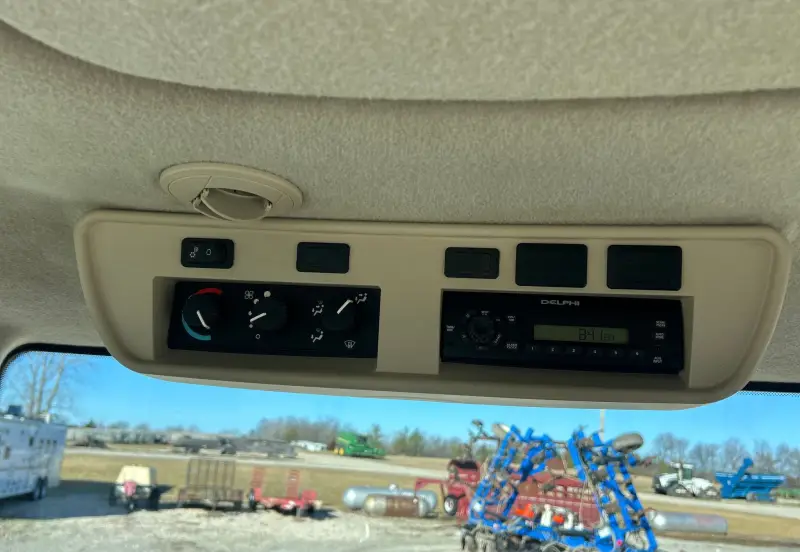 2012 John Deere 8310R photo 43