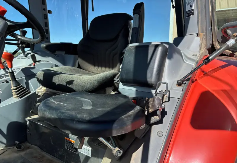 2022 Kubota M5-111D photo 36
