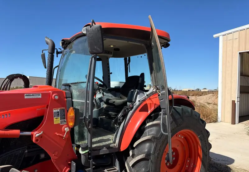 2022 Kubota M5-111D photo 34