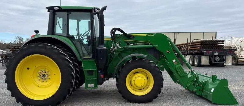 2022 John Deere 6155M photo 4