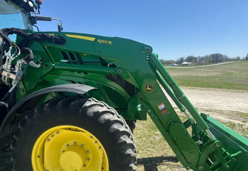 2014 John Deere 6190R photo 17
