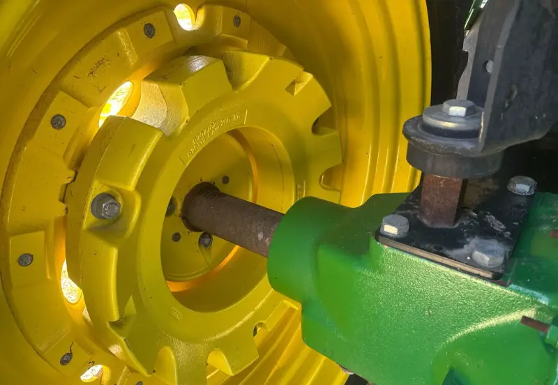 2014 John Deere 6190R photo 30