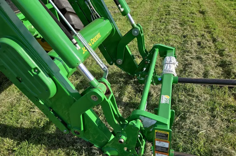 2022 John Deere 6120M photo 12