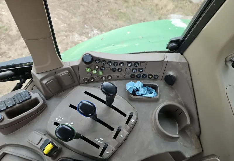 2022 John Deere 6130M photo 30