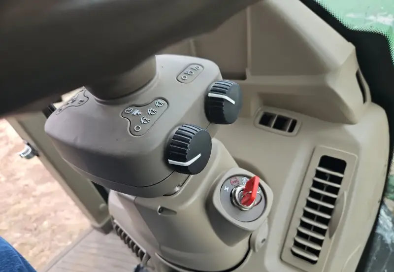 2022 John Deere 6130M photo 35