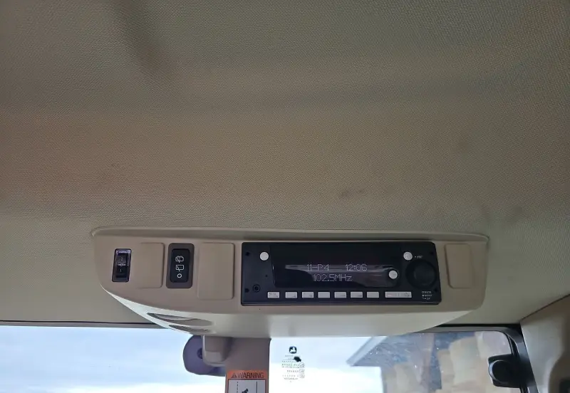 2022 John Deere 6130M photo 42