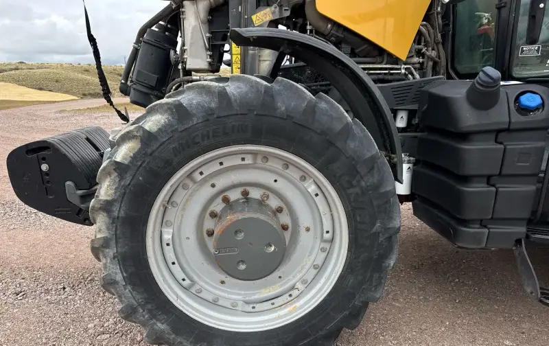 2016 Challenger MT675E photo 47