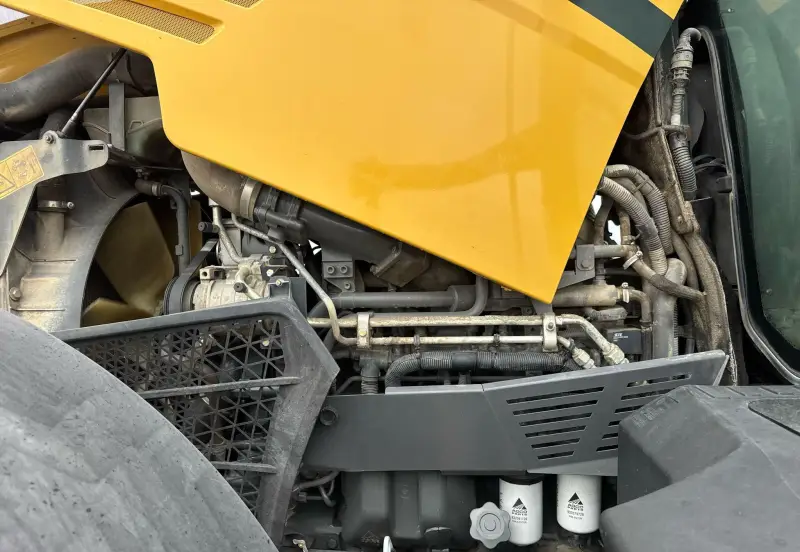 2016 Challenger MT675E photo 44