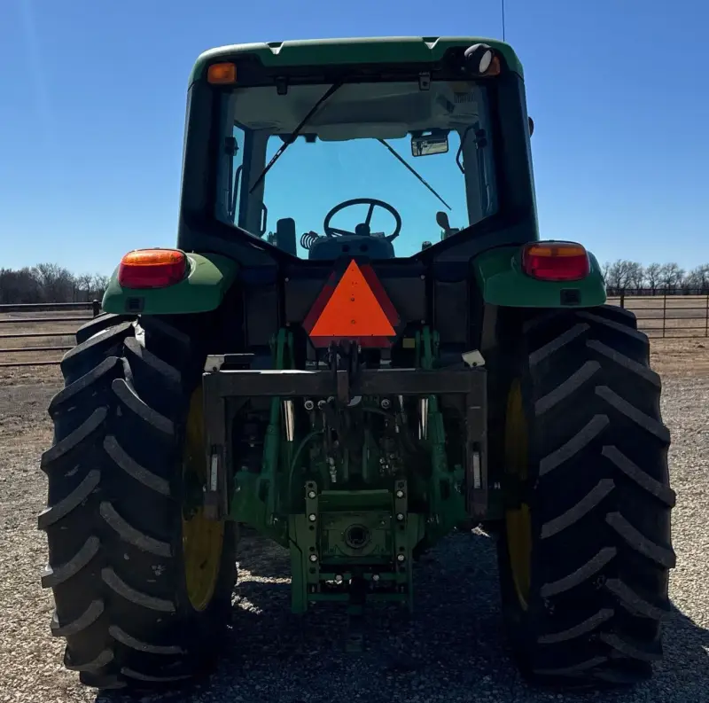 2013 John Deere 6125M photo 6