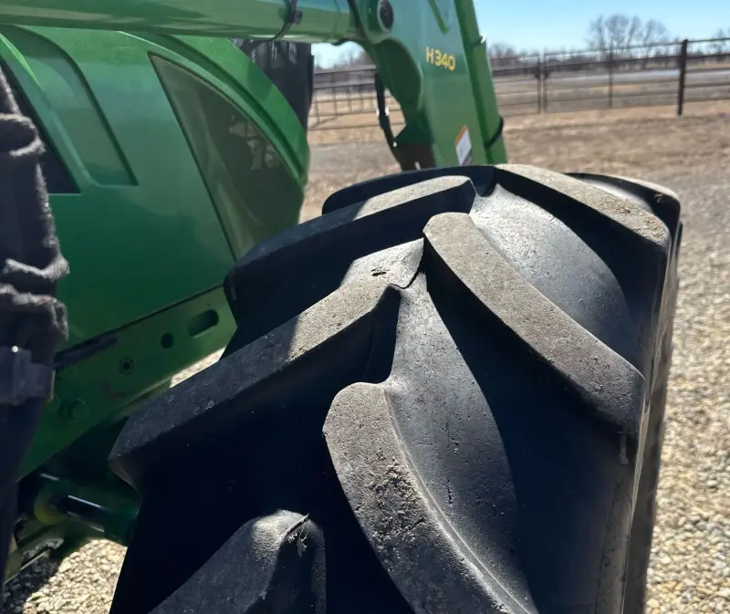 2013 John Deere 6125M photo 48