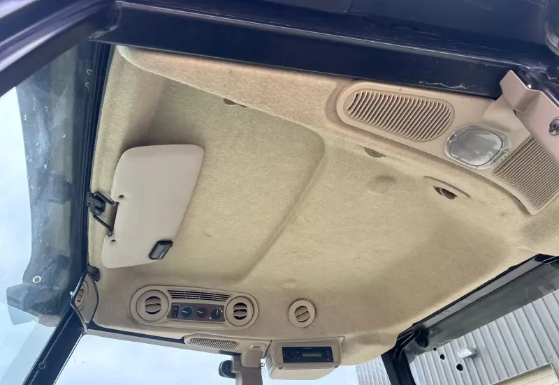 2010 John Deere 5085M photo 29