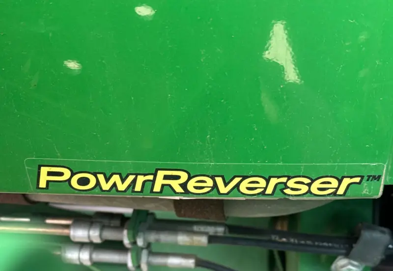 2010 John Deere 5085M photo 27