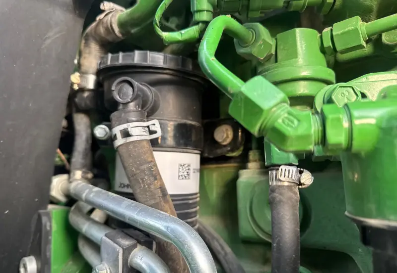 2019 John Deere 6105E photo 111