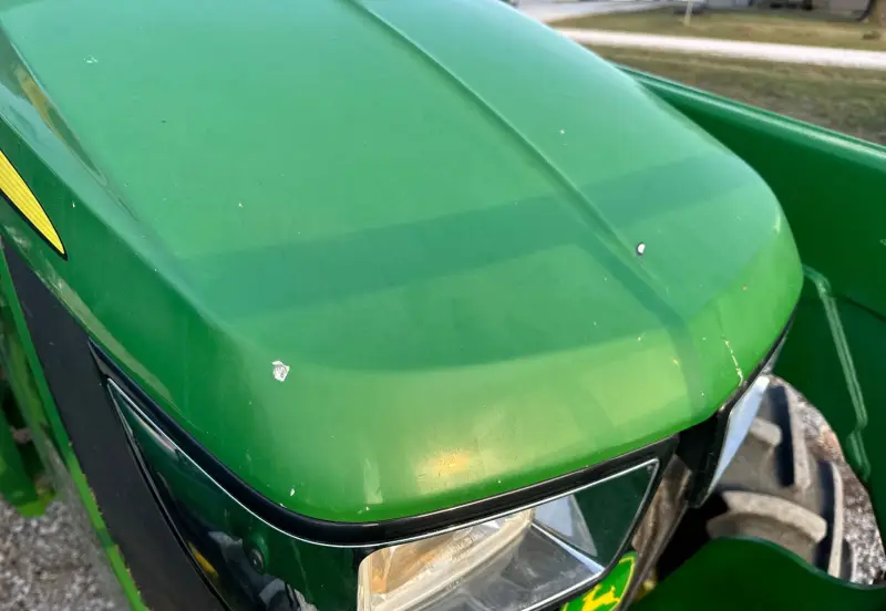 2019 John Deere 6105E photo 13