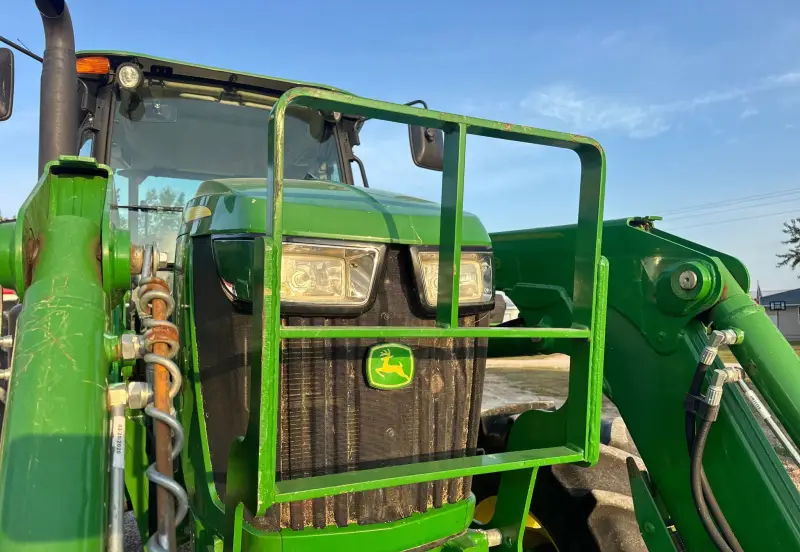 2019 John Deere 6105E photo 38
