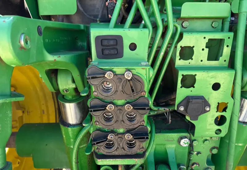 2005 John Deere 7820 photo 34