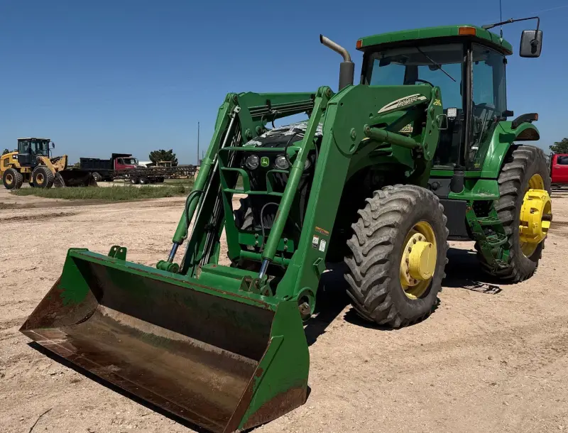 2005 John Deere 7820 photo 1