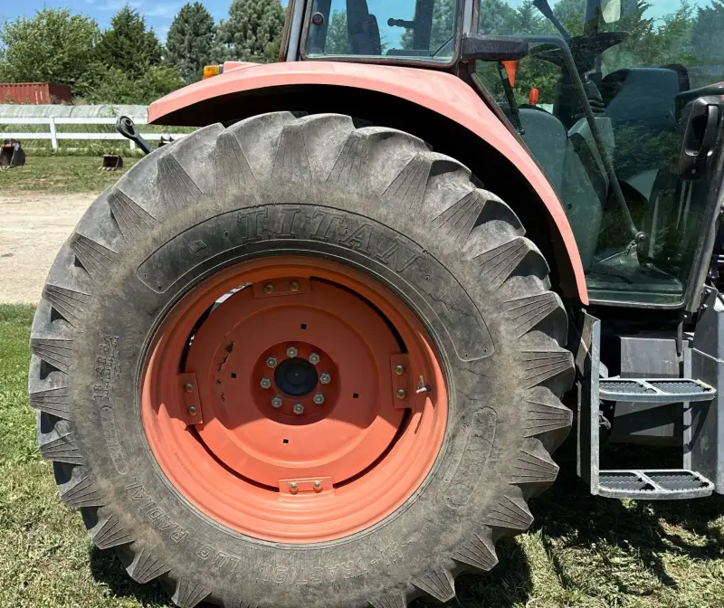 2017 Kubota M6S-111 photo 48