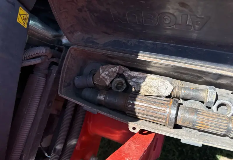 2017 Kubota M6S-111 photo 17