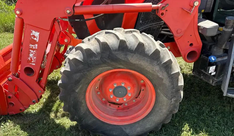 2017 Kubota M6S-111 photo 44