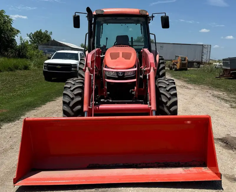 2017 Kubota M6S-111 photo 2