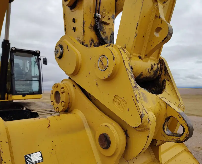 2023 Caterpillar 352 photo 28