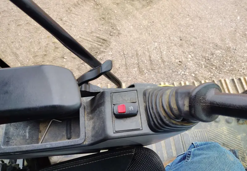 2023 Caterpillar 352 photo 55