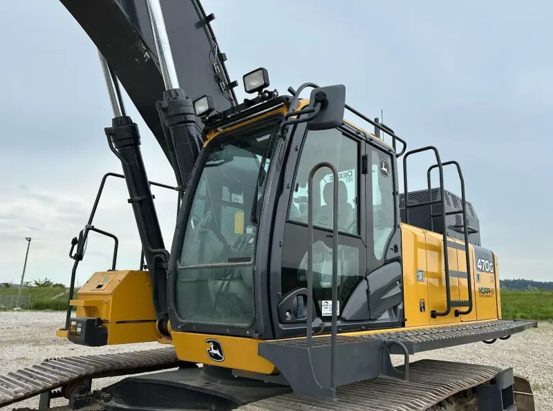 2017 John Deere 470G LC photo 8