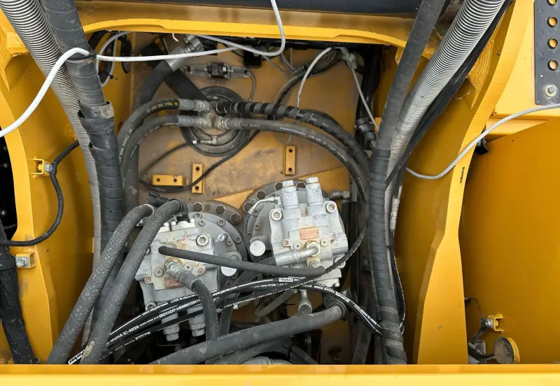 2017 John Deere 470G LC photo 41