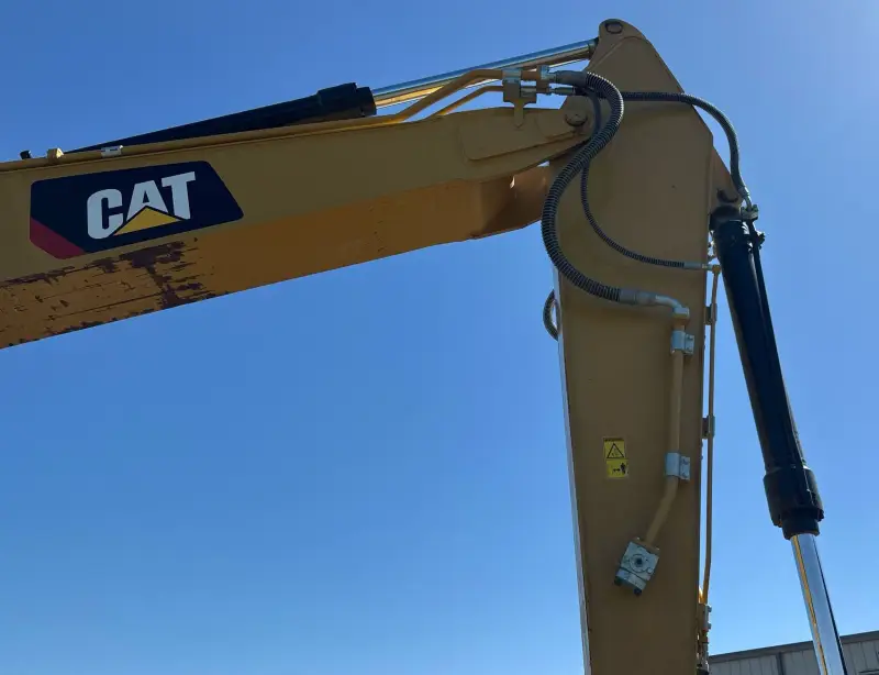 2018 Caterpillar 320 photo 21