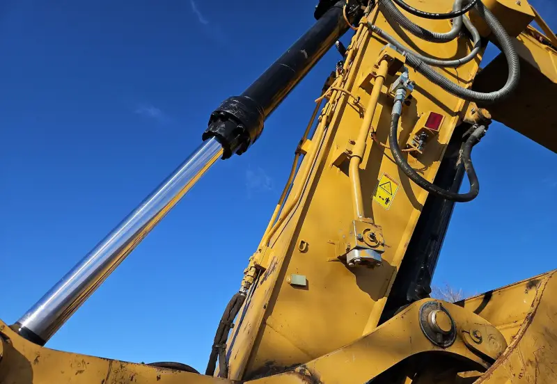 2016 Caterpillar 323FL photo 15