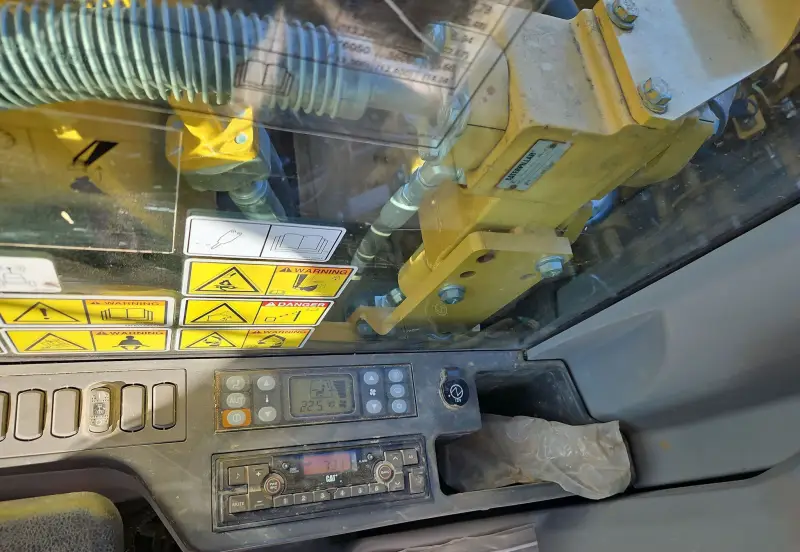 2016 Caterpillar 323FL photo 41