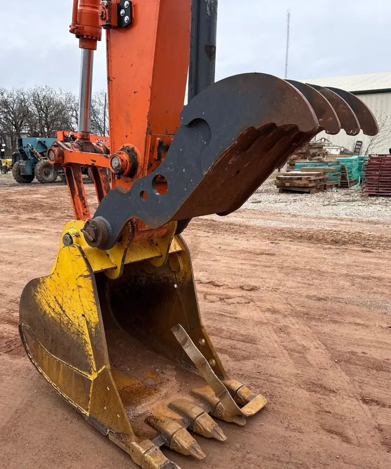 2021 Hitachi ZX160LC-6N photo 25