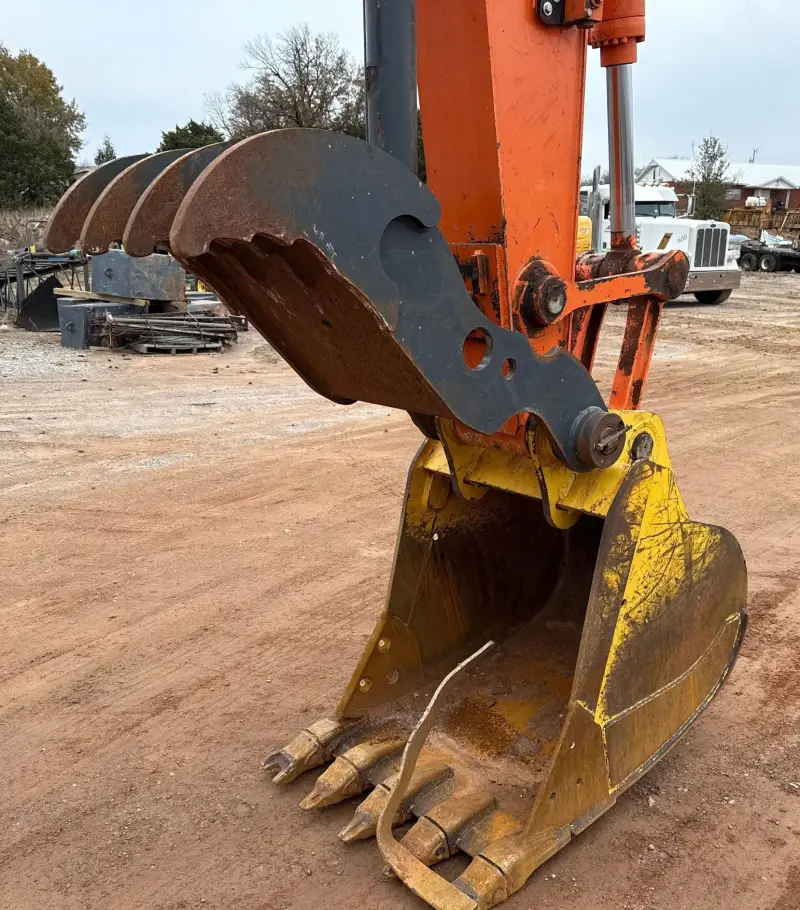 2021 Hitachi ZX160LC-6N photo 23