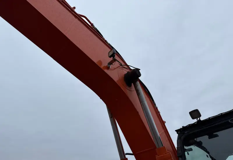 2021 Hitachi ZX160LC-6N photo 12