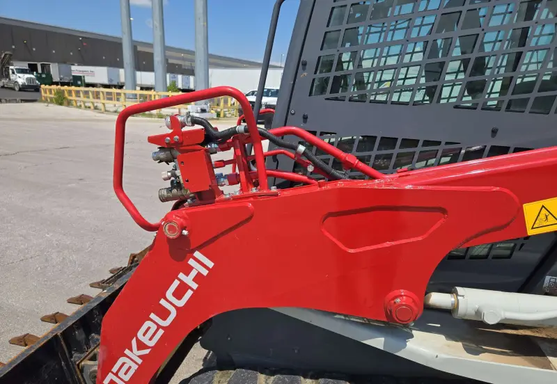2023 Takeuchi TL12R-2 photo 11