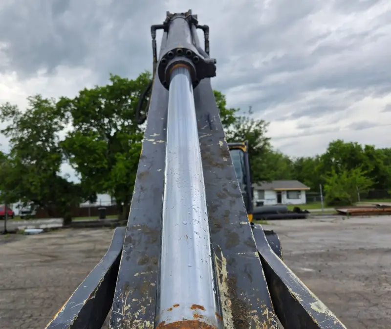 2014 John Deere 210G LC photo 12