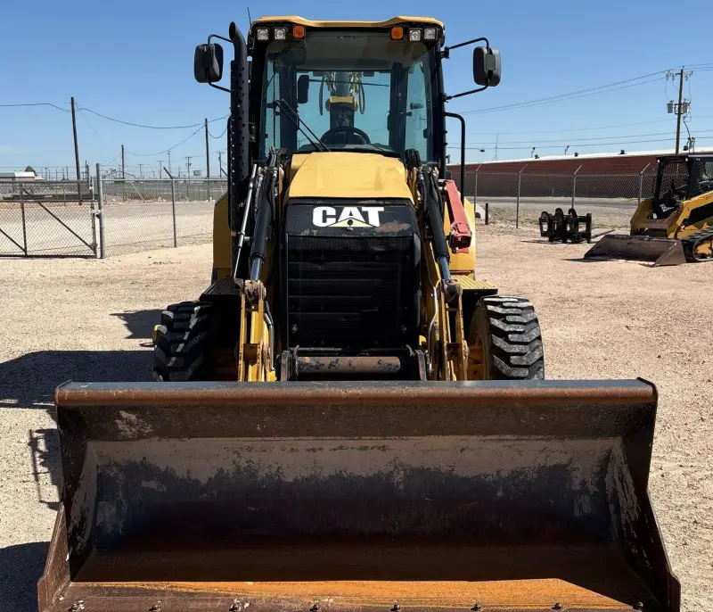 2019 Caterpillar 420F2 IT photo 2