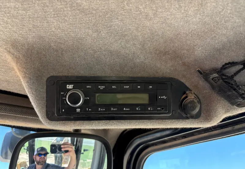 2019 Caterpillar 420F2 IT photo 74