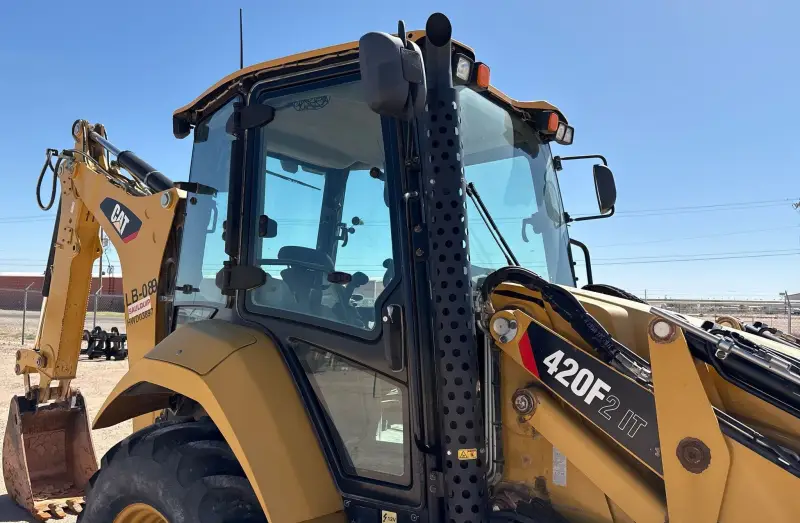 2019 Caterpillar 420F2 IT photo 11