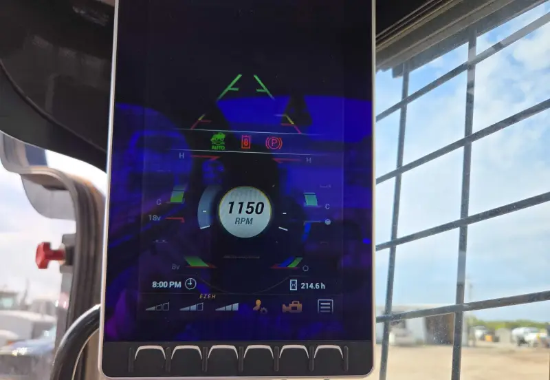 2023 Case TV450B photo 44