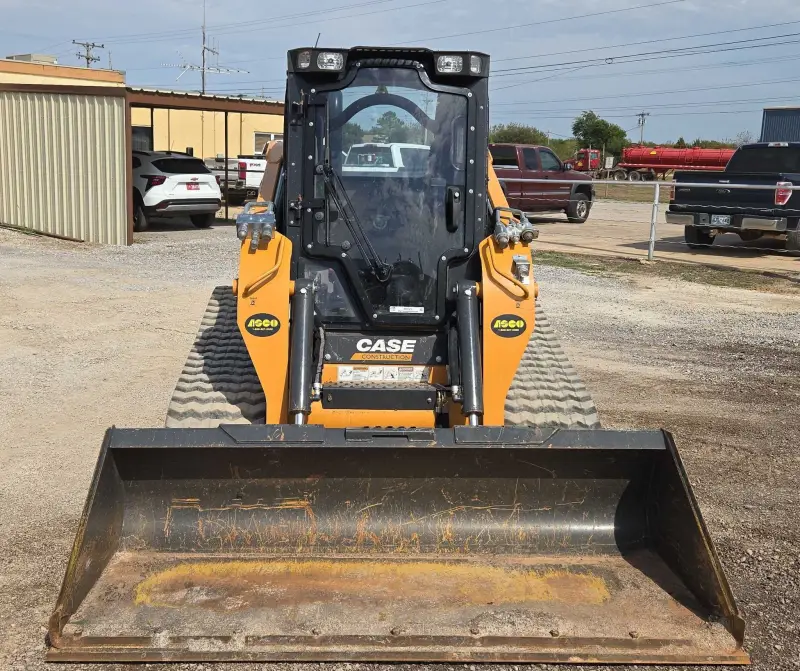 2023 Case TV450B photo 2