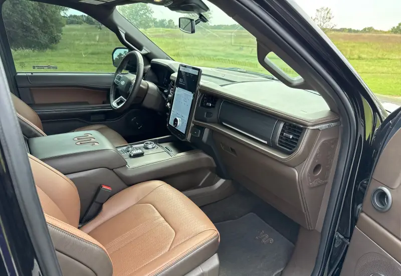 2024 Ford Expedition King Ranch photo 35