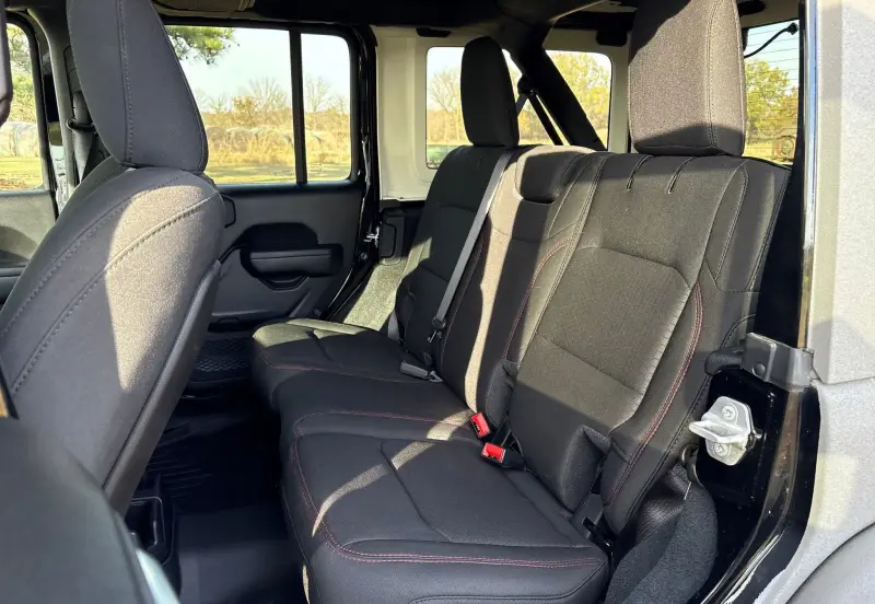 2021 Jeep Wrangler photo 72