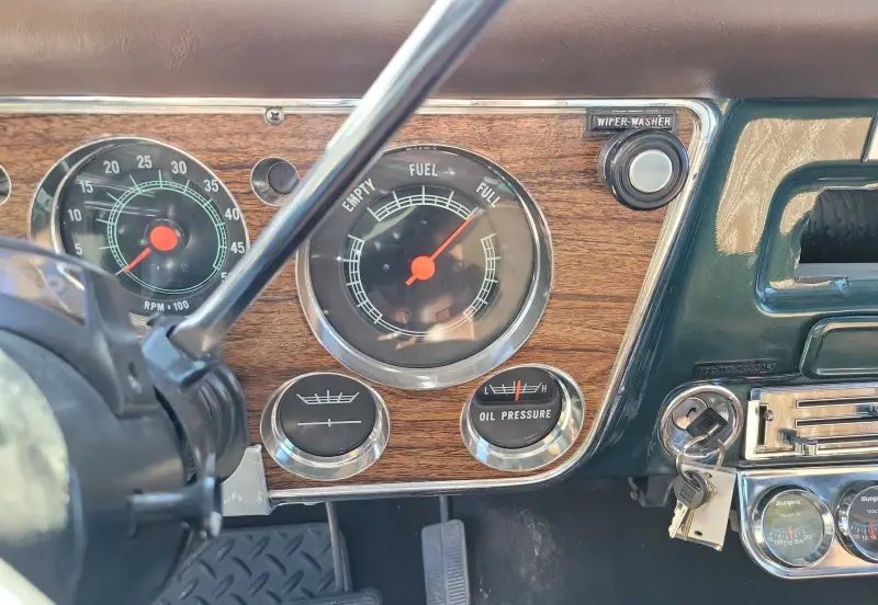 1972 Chevrolet C20 Super Custom Camper photo 32